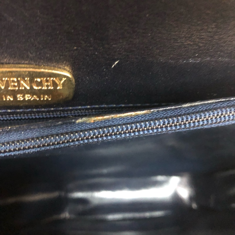 GIVENCHY 復古4G標誌圖案單肩包XA582-29