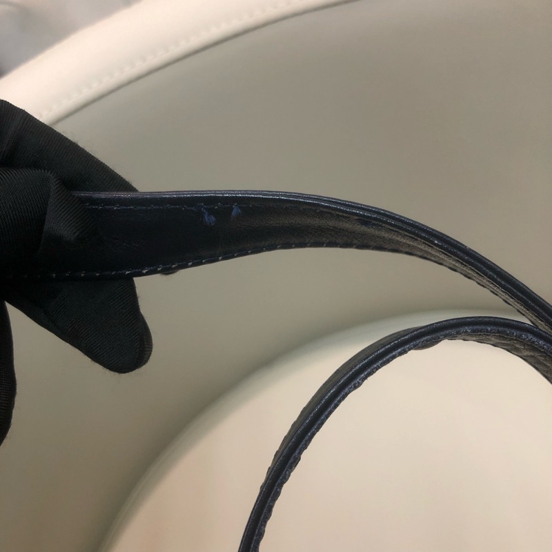 GIVENCHY 復古4G標誌圖案單肩包XA582-32