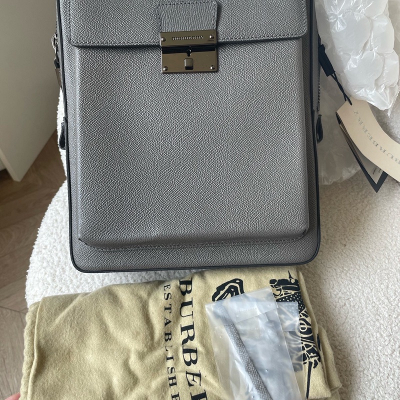 99.9新Burberry 博柏利 字母鎖扣logo 全皮郵差包 單肩斜挎包 耐用粒紋牛皮-4