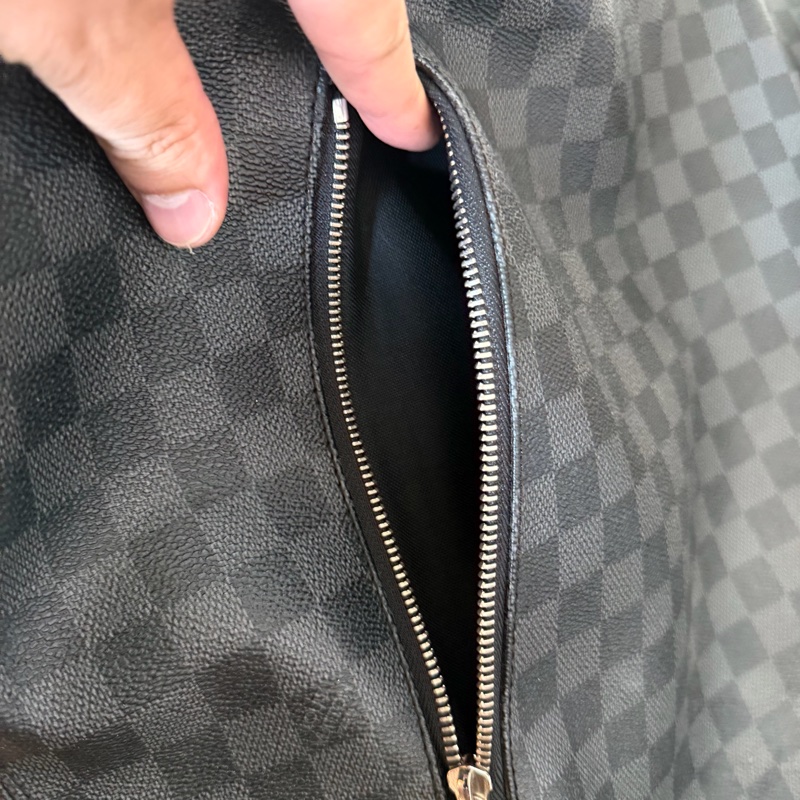 Lv棋盤格側背包(大號)-7