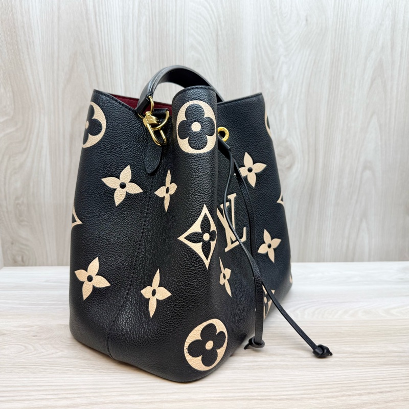 LV🖤黑牛皮NeoNoe MM水桶包M45497-6