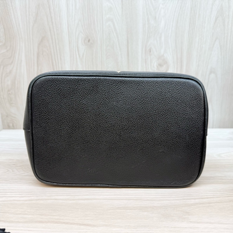 LV🖤黑牛皮NeoNoe MM水桶包M45497-7