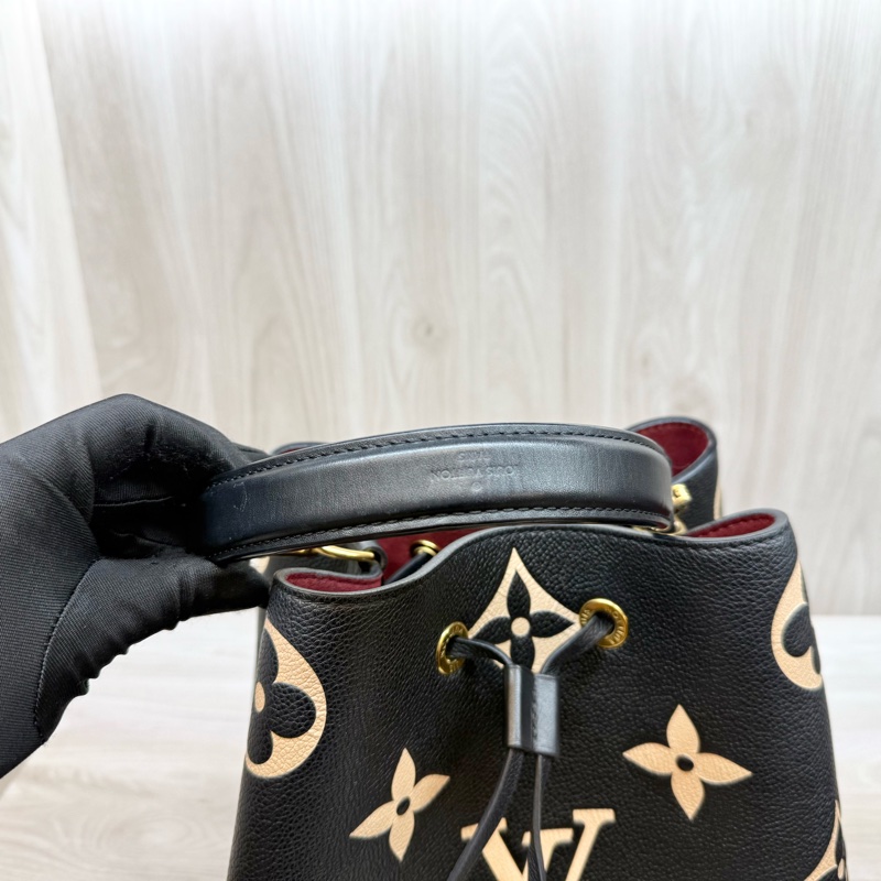 LV🖤黑牛皮NeoNoe MM水桶包M45497-12