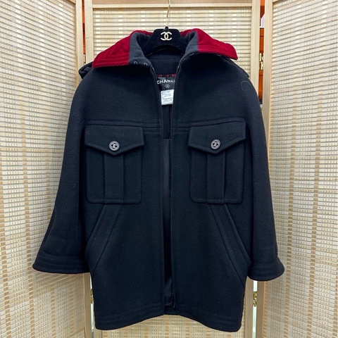 Chanel香奈兒黑色拼絲絨紅色翻領羊毛外套，36碼