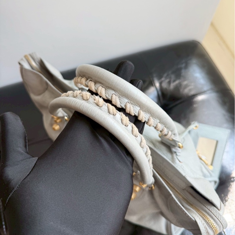 🏷️ Balenciaga 冰川藍機車包-9