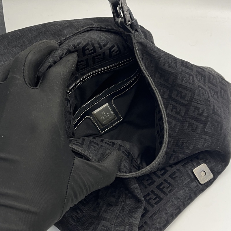 🏷️ Fendi 法棍包-3