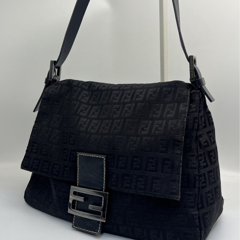 🏷️ Fendi 法棍包-12