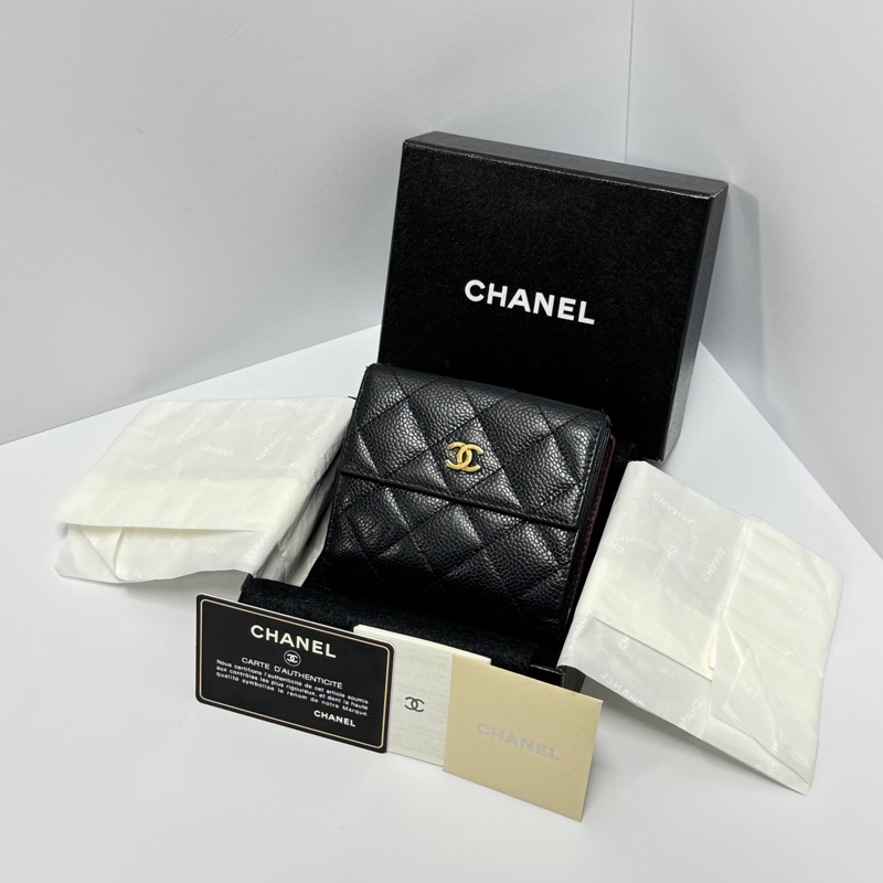 【全套配件🎁】 Chanel 黑金 魚子醬牛皮 短夾 (專櫃38,000)-13
