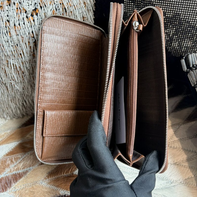 FERRAGA 防刮皮革拉鍊長夾/咖-5