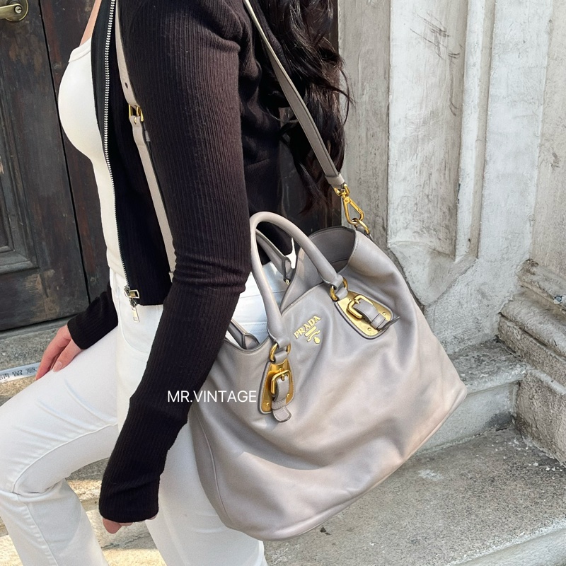 🏷️ Prada 托特包-0