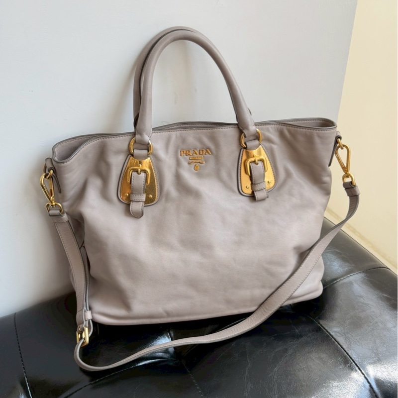 🏷️ Prada 托特包-4