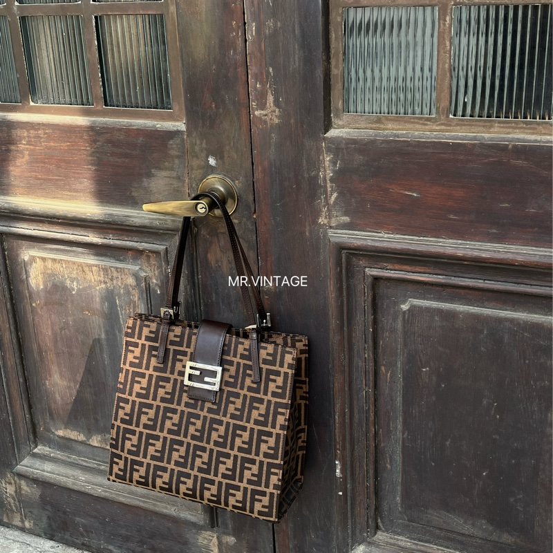 🏷️ Fendi 托特包-2