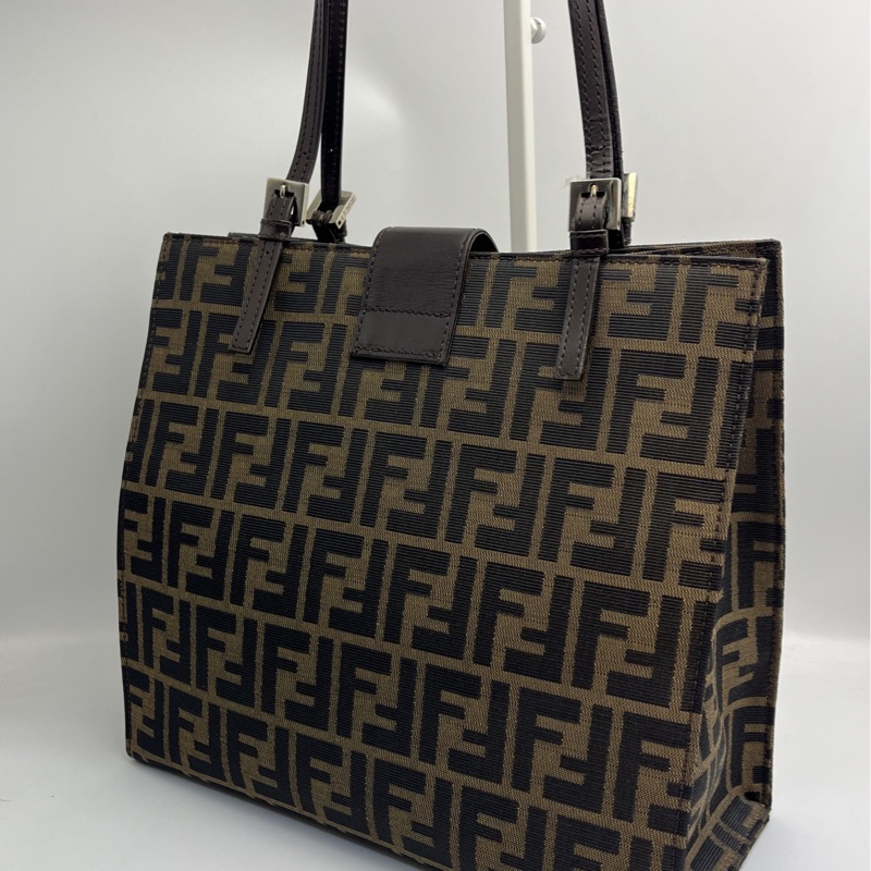 🏷️ Fendi 托特包-6