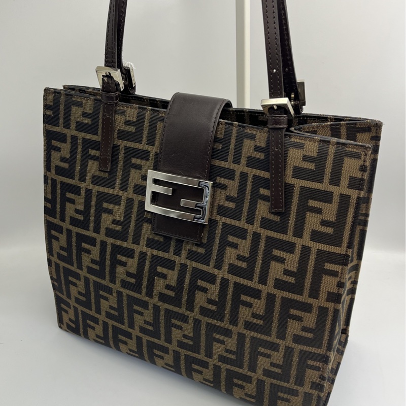 🏷️ Fendi 托特包-8