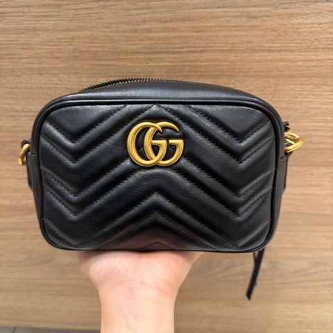 Gucci 黑色牛皮山形紋Marmon Mini霧金釦肩背包