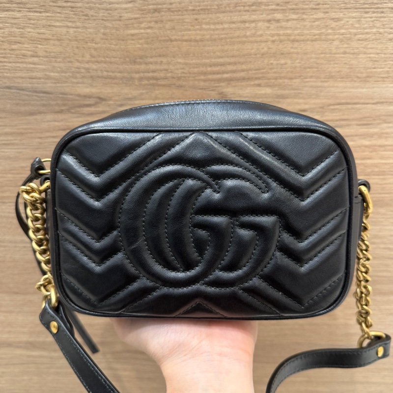 Gucci 黑色牛皮山形紋Marmon Mini霧金釦肩背包-1