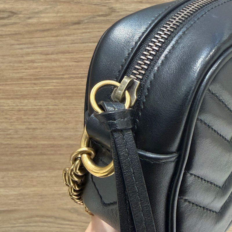 Gucci 黑色牛皮山形紋Marmon Mini霧金釦肩背包-7