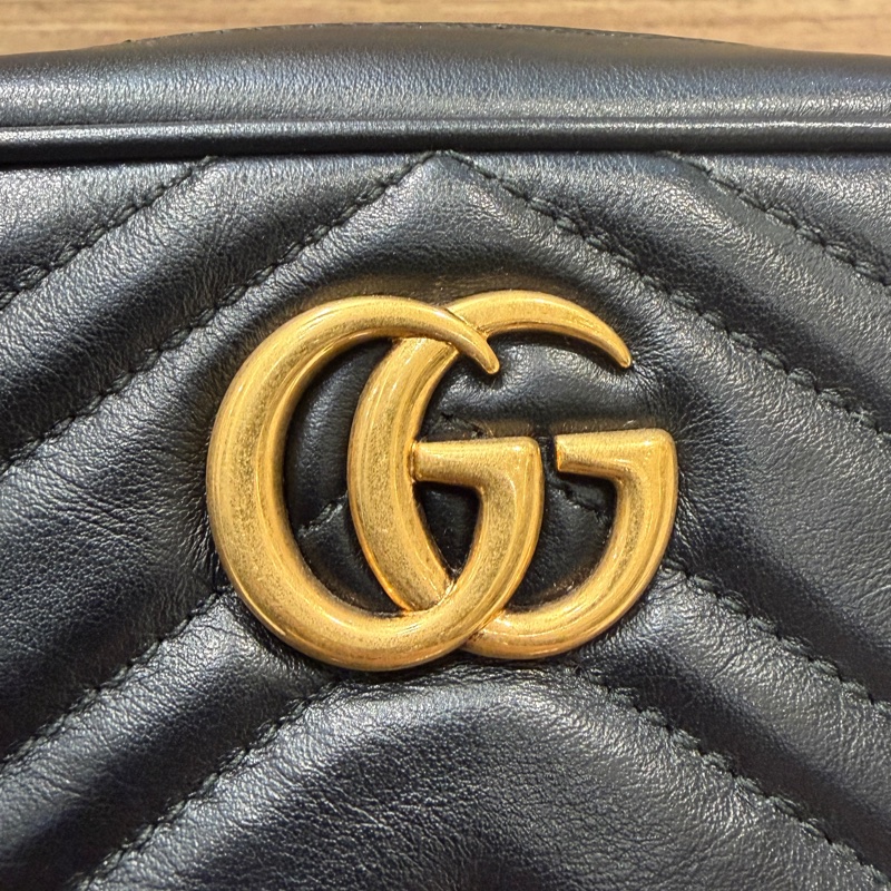 Gucci 黑色牛皮山形紋Marmon Mini霧金釦肩背包-10