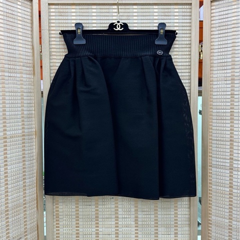 Chanel香奈兒 雙G標誌扣飾高腰A字裙短裙 40碼