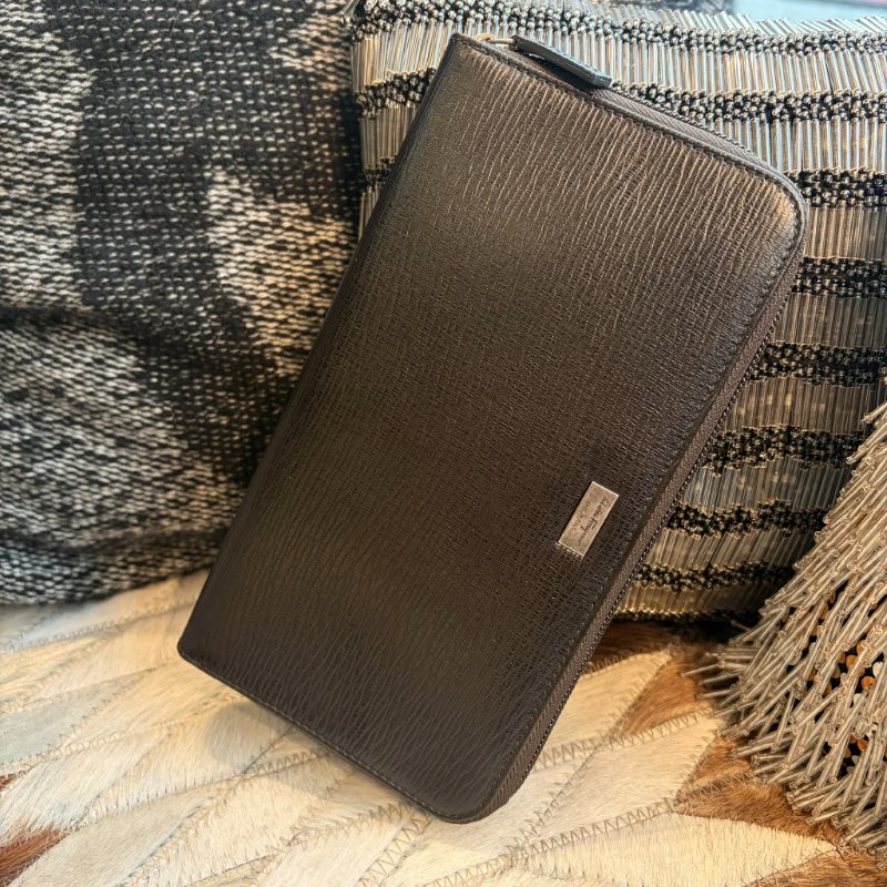 FERRAGA 防刮皮革拉鍊長夾/深咖-0