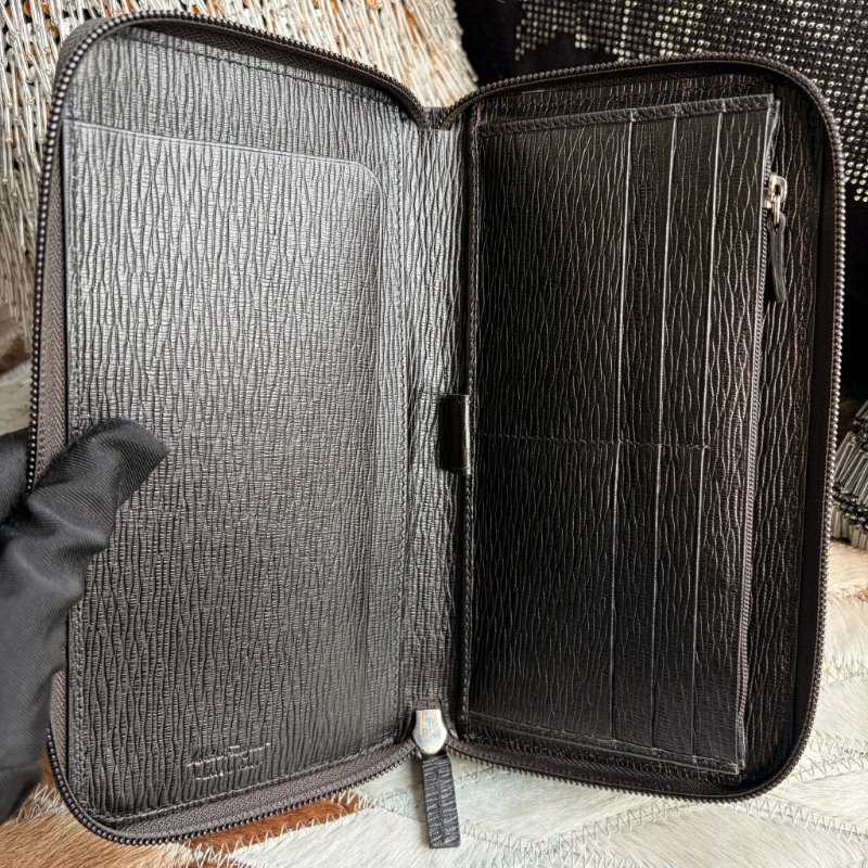 FERRAGA 防刮皮革拉鍊長夾/深咖-3