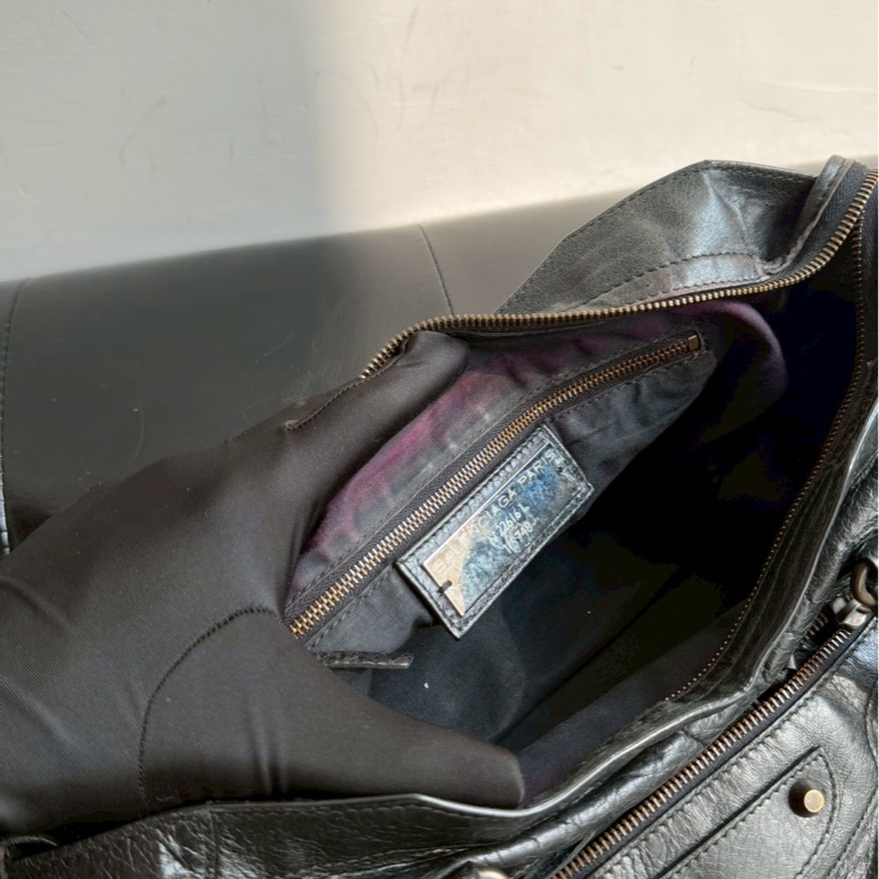 🏷️ Balenciaga 機車包-11