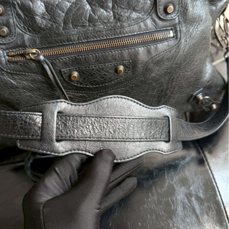 🏷️ Balenciaga 機車包-12