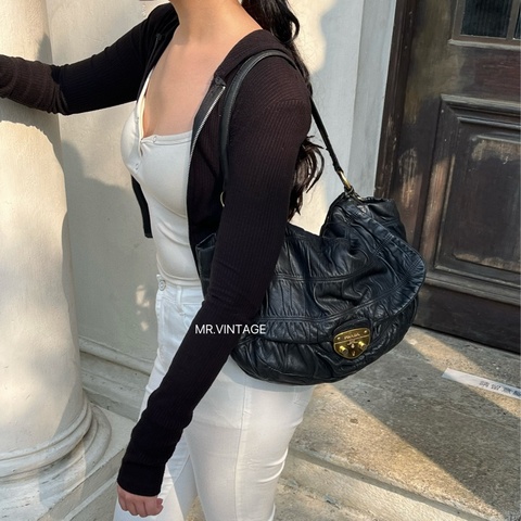 🏷️ Prada 羊皮托特包