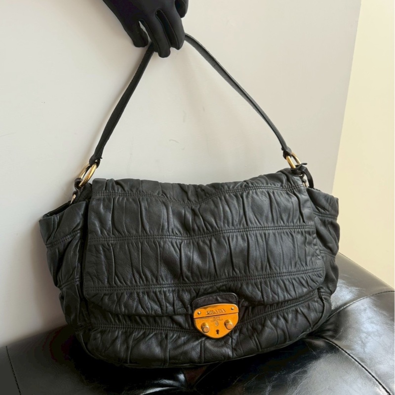 🏷️ Prada 羊皮托特包-3