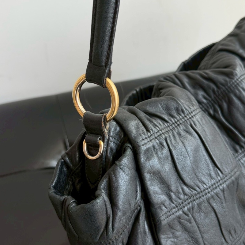 🏷️ Prada 羊皮托特包-10