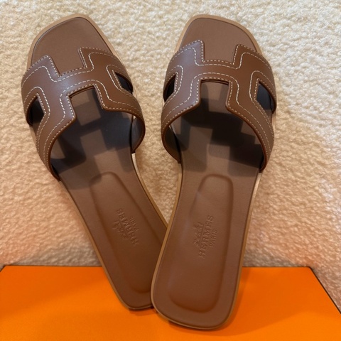 Hermes Oran 涼鞋