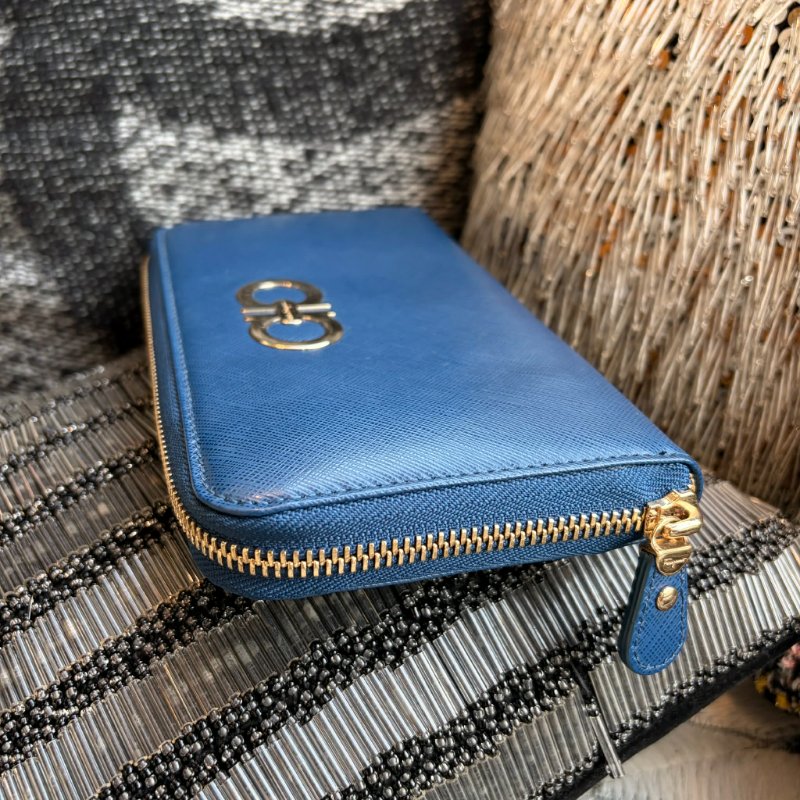 FERGAM 金LOGO 長夾 藍-2