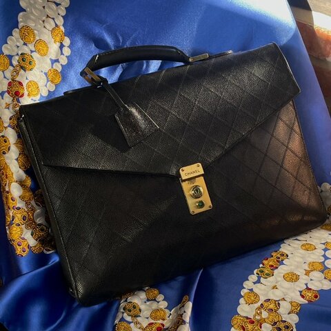 vintage CHANEL 古董香奈兒 黑色真皮魚子醬皮菱格車紋公事包 手提包 大容量