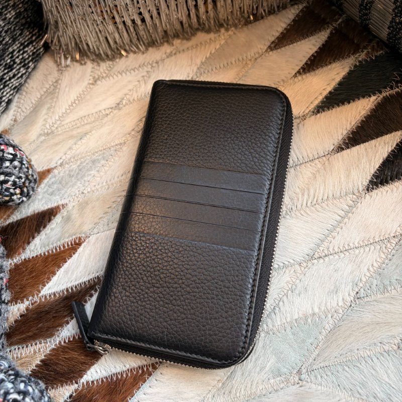 FERRGAM 銀 LOGO 長夾 黑-2