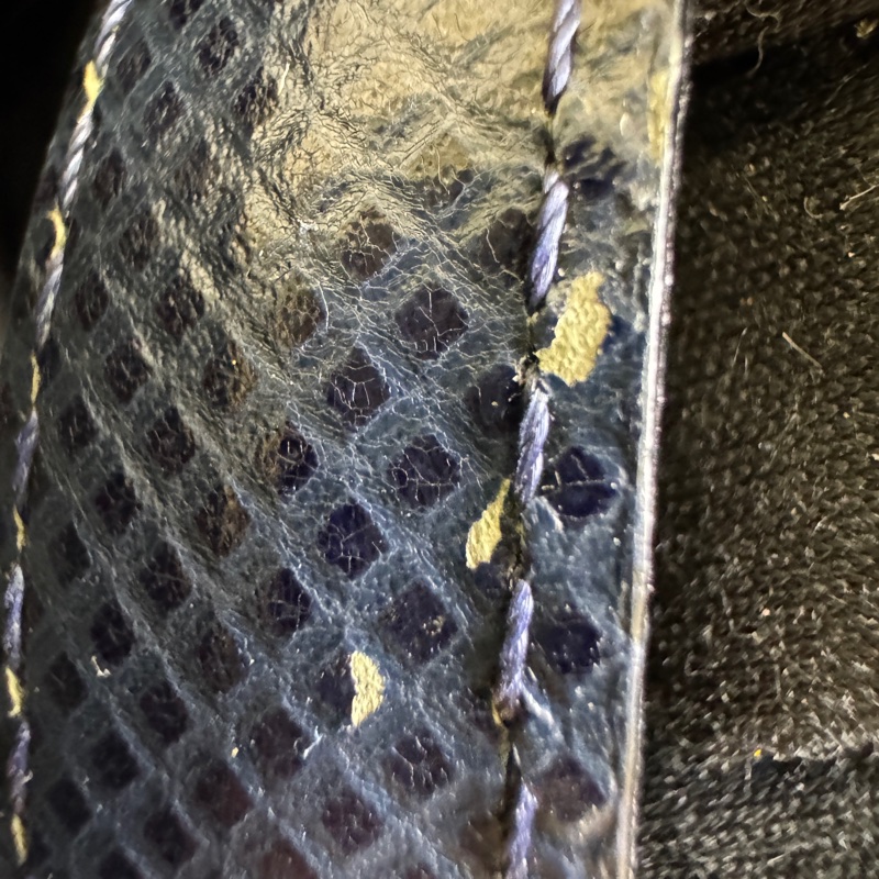 Bottega Veneta 藍黑雙色復古手提包-28