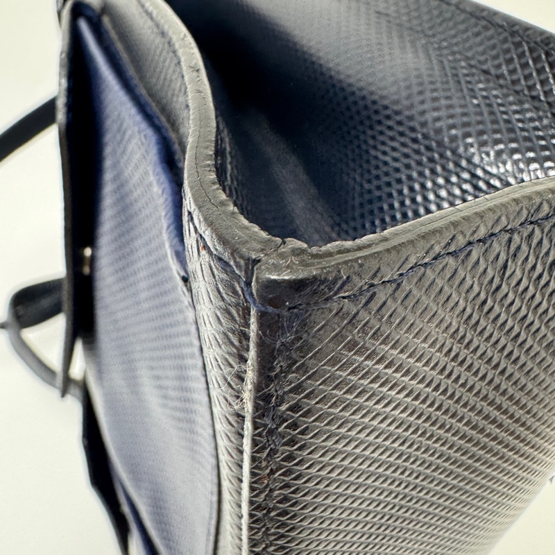 Bottega Veneta 藍黑雙色復古手提包-34