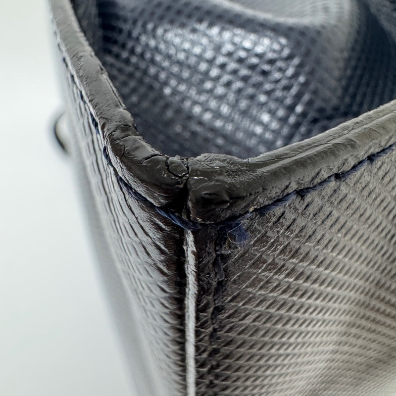 Bottega Veneta 藍黑雙色復古手提包-35