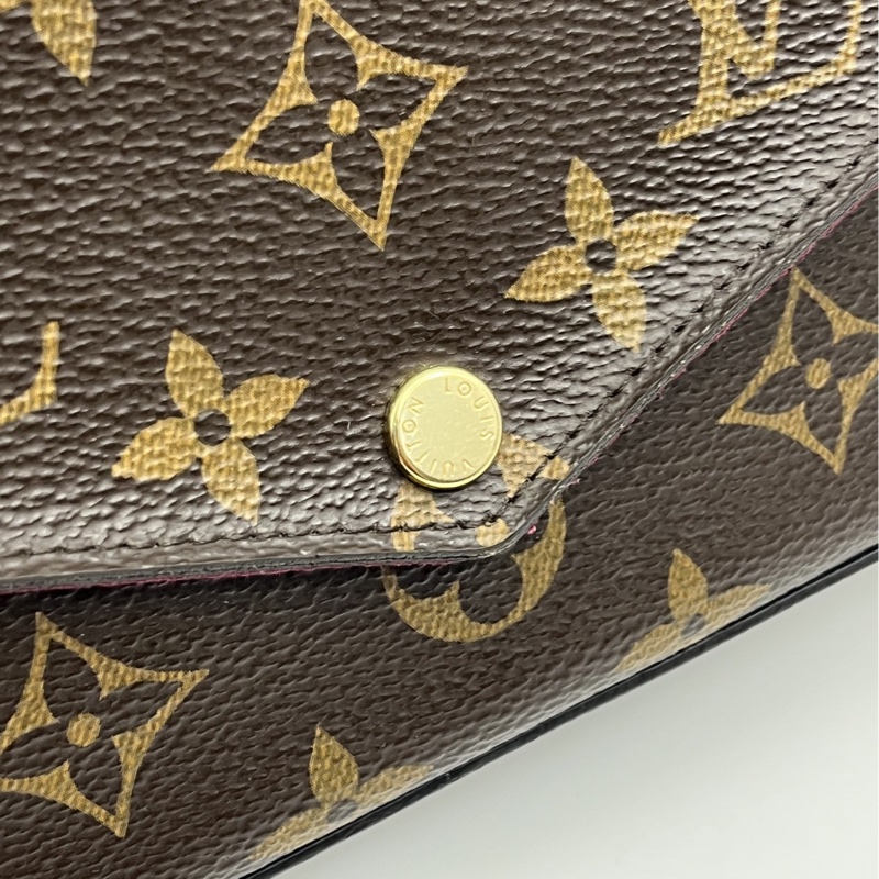 🏷️ Louis Vuitton 三合一-2