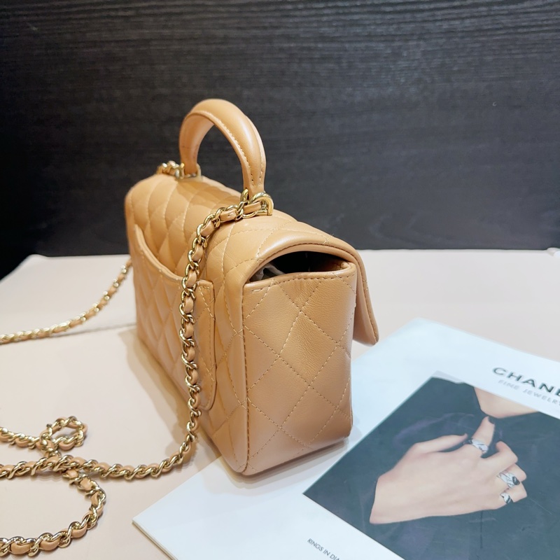 Chanel 深米色羊皮金釦coco Handle 20手提斜背包-2