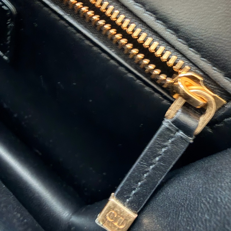 Dior 黑金小方包 🖤【超低價】 蒙田-11