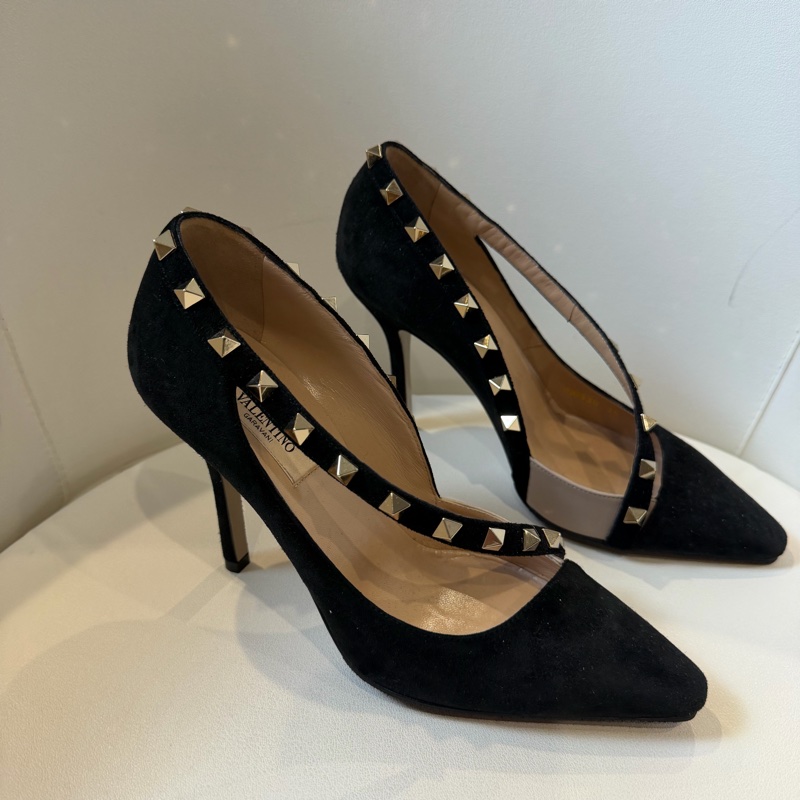 VALENTINO 卯釘黑色高跟鞋🖤-3