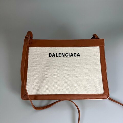 BALENCIAGA 339937卡其拼帆布肩背包