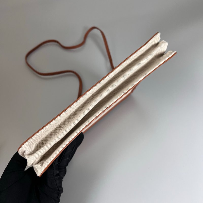 BALENCIAGA 339937卡其拼帆布肩背包-4