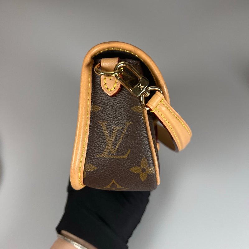 LV M83298/晶片款 老花法棍包NANO-3