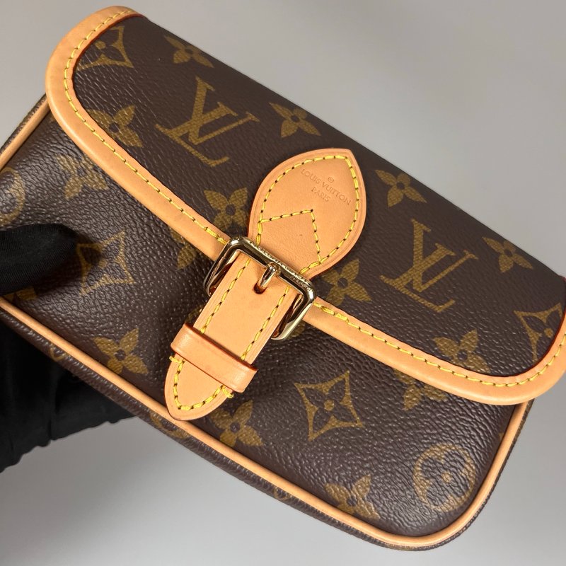 LV M83298/晶片款 老花法棍包NANO-7