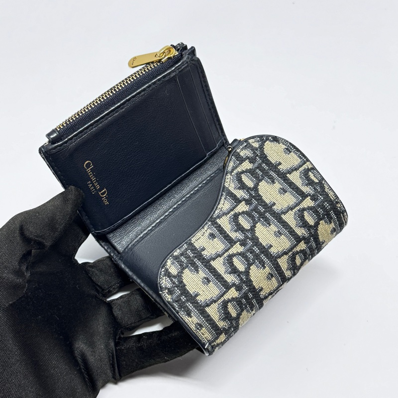 【超!級!新】 Dior Saddle 馬鞍老花短夾 全配🎁 (專櫃24,000)-6