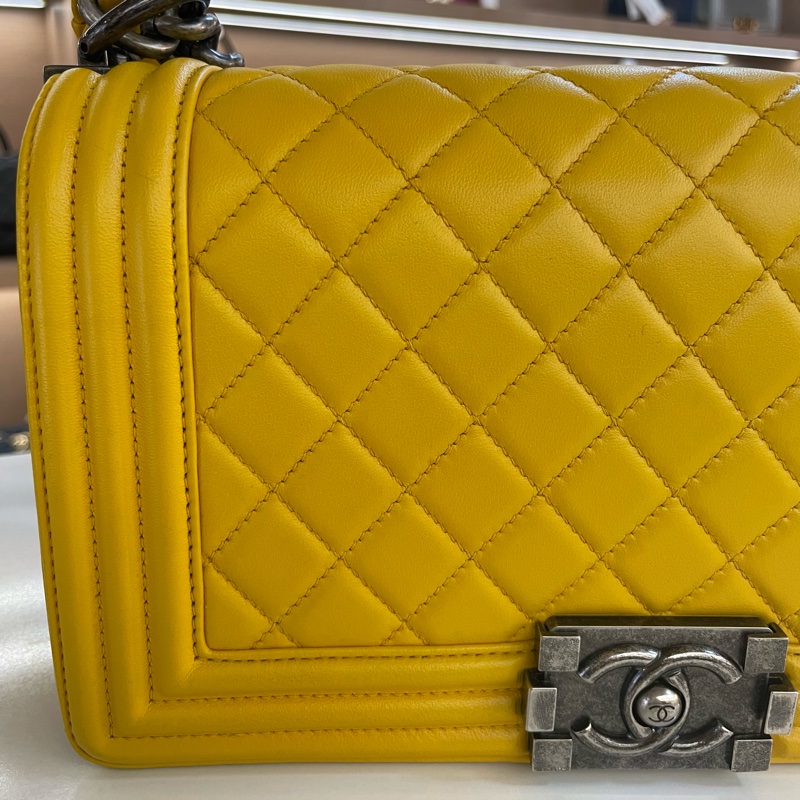 Chanel香奈儿Leboy中號 黄色银扣 经典菱格纹设计链条包-7