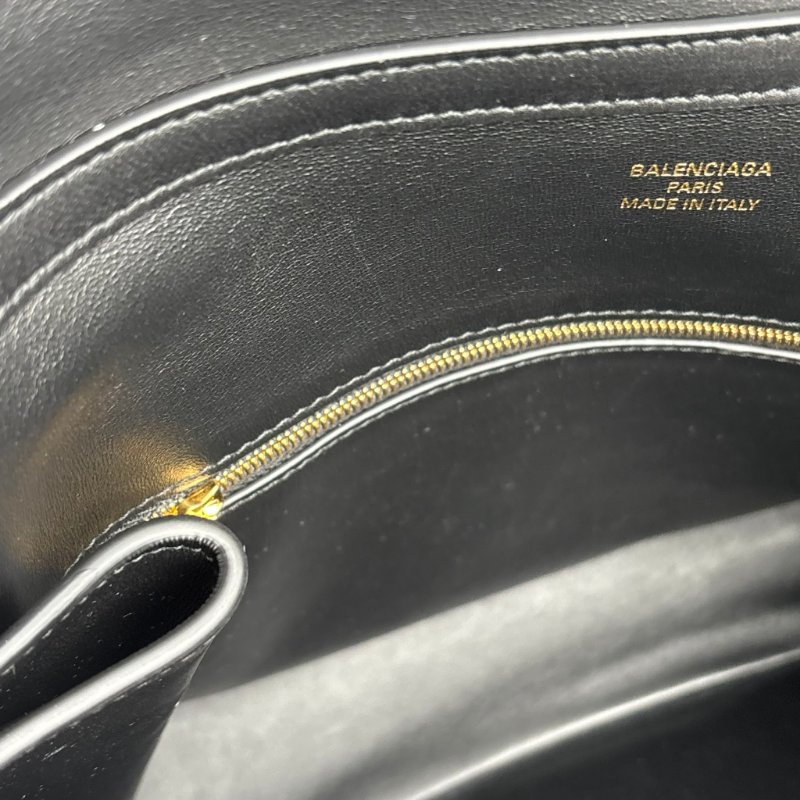 男女皆可 中號 ::BALENCIAGA::Rodeo Medium 中款金釦手提包 肩背包 斜背包-27