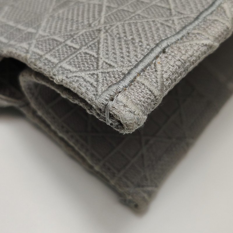 Dior BookTote中號帆布藤格紋手提包-13