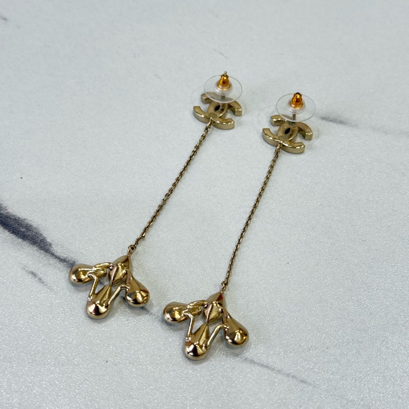 Chanel 水鑽長耳環 代購兩萬五-3